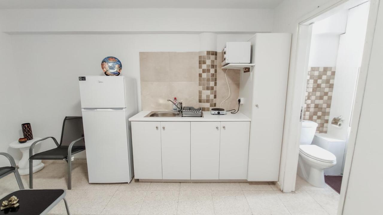Capuccino Flats Leilighet Ajía Nápa Eksteriør bilde